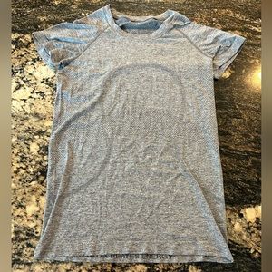 Swiftly Tech Short-Sleeve Shirt 2.0 - Slate/White - Size 6